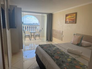 Deluxe Suite, Non Smoking | Free WiFi - Hotel orla Guest House (Petrolina)