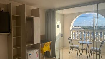 Suíte luxo, para não fumantes | 1 quarto, Wi-Fi de cortesia