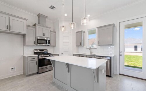 Charming New Construction 3-bedroom house available 3-6 months