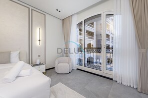 In-room safe, iron/ironing board, free WiFi, bed sheets