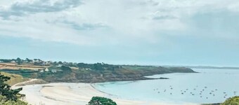 House close to the beach and Brittany coast