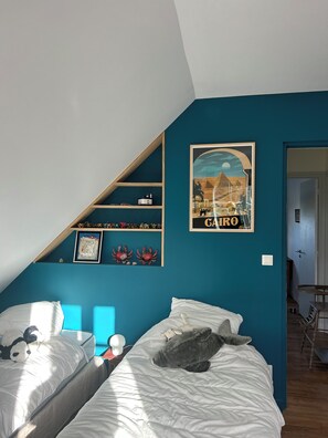 5 makuuhuonetta, silitysrauta/-lauta, Wi-Fi, vuodevaatteet