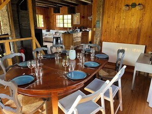 Dining - Family chalet, sleeps 8, valley view (Morillon)