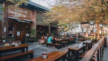 Restauration extérieure