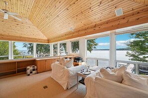 Interior - Luxury Lakeside Oasis
(Middleton)