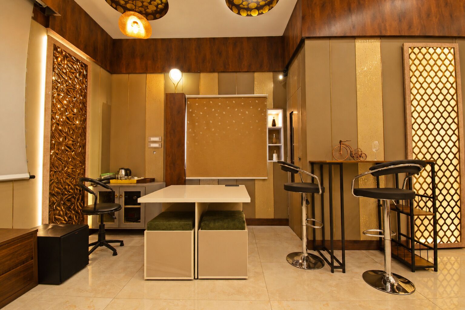 Premium bedding, pillowtop beds, in-room safe, desk