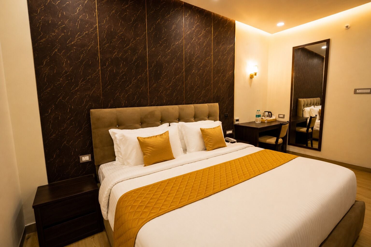 Premium bedding, pillowtop beds, in-room safe, desk