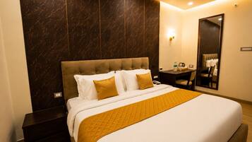 Premium bedding, pillow-top beds, in-room safe, desk
