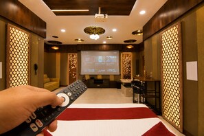 Studiosuite | Fernseher