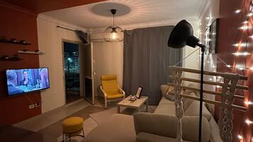 Apartment, 3 Bedrooms, Accessible, Smoking | Room amenity