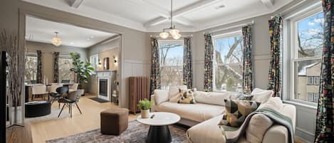 TV connectée, cheminée