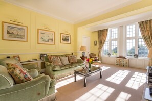 TV, fireplace, DVD player, table tennis - Ravenclaw Hall - Seven Bedroom Villa, Sleeps 13 (Ticehurst)