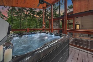 Terrace/patio - Family FUN Paradise:Treehouse,Daybed,Arcade! (Broken Bow)