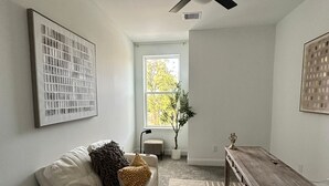 Unclassified image, 3 of 13, button - The Ultimate Entertainer's Duplex: Perfect for Epic Gatherings of 16+ (Houston)