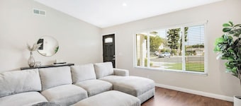 3-bedroom house with WiFi