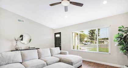 3-bedroom house with WiFi