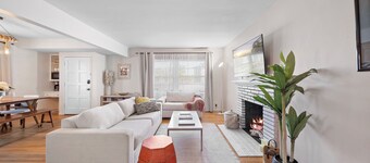 Charming 3-bedroom house in Rolling Hills Estates with WiFi