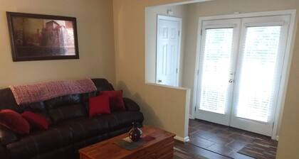 Plaza Midwood 2BR/1.5BA Condo - Pet-Friendly • Near Uptown!