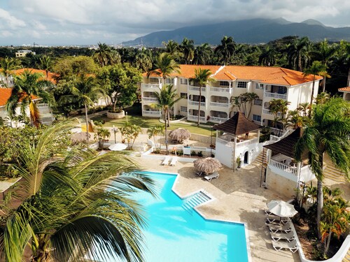 The Crown Suites is comfort and amenities of home set in a tropical oasis.