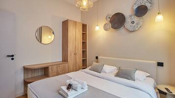 apartman | Laptophoz jól használható munkafelület, vasaló/vasalódeszka és ágynemű