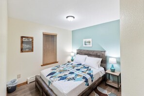 3 chambres, fer et planche à repasser, lit parapluie, Wi-Fi gratuit