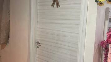 Doppia Classic | Una scrivania, postazione laptop, Wi-Fi gratuito