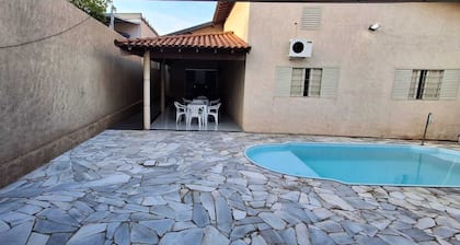 Charming 3-bedroom house with AC and WiFi in Santa FĂ© do Sul