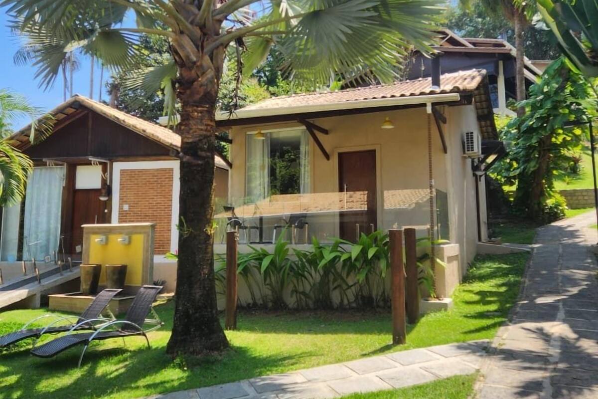 Habitación Deluxe | Ropa de cama de alta calidad, escritorio, wifi gratis y ropa de cama