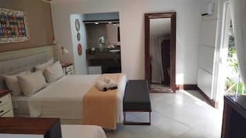 Room, Lanai, Garden View | Premium bedding, desk, free WiFi, bed sheets