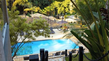 Piscina interna, piscina externa