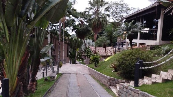 Fachada da propriedade