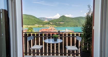 700B Apartments Am See