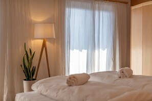 1 bedroom, WiFi (free), bed sheets