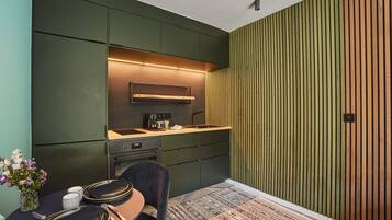 Apartment | Private kitchen | Cookware/dishes/utensils