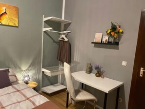 2 bedrooms, WiFi, bed sheets