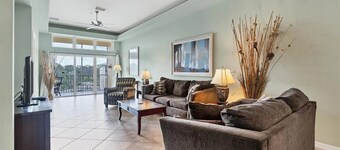 5 Star Resort Condo! Minutes to Boca & Manasota Beaches! Jan till Feb 13th avail