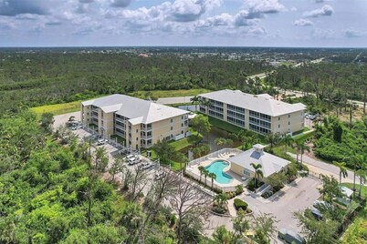 5 Star Condo! Minutes to Boca & Manasota Beaches! January till 28th still avail