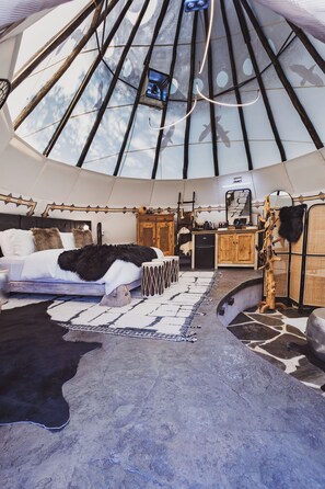 1 chambre, literie fournie