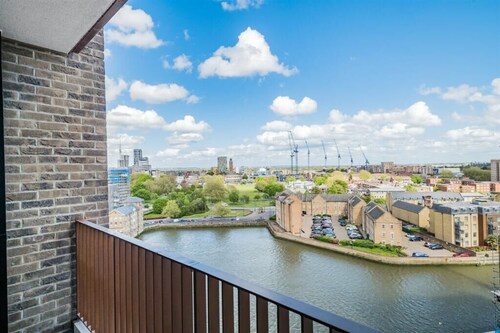 Stunning Spacious Apartment in East London 