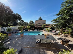 Pool - Quiet house near Montpellier in a village on the edge of a forest (Teyran)
