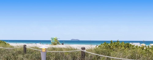 BeachFront On The Sand Unit #119 South of 5th, 335 Ocean Dr, Miami Beach