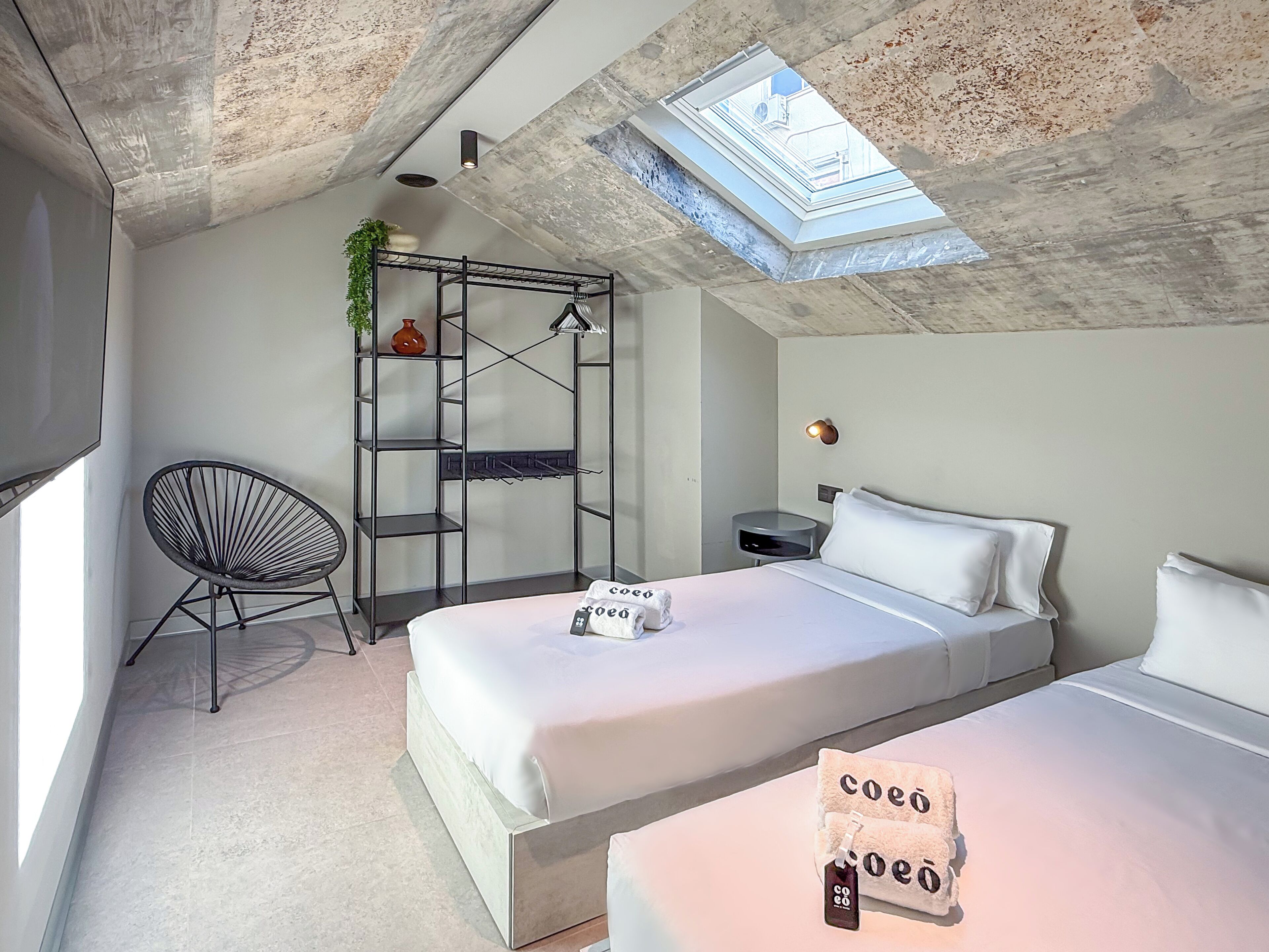 Photo - Coeo Hernan Ruiz Rooftop Pool Hostel