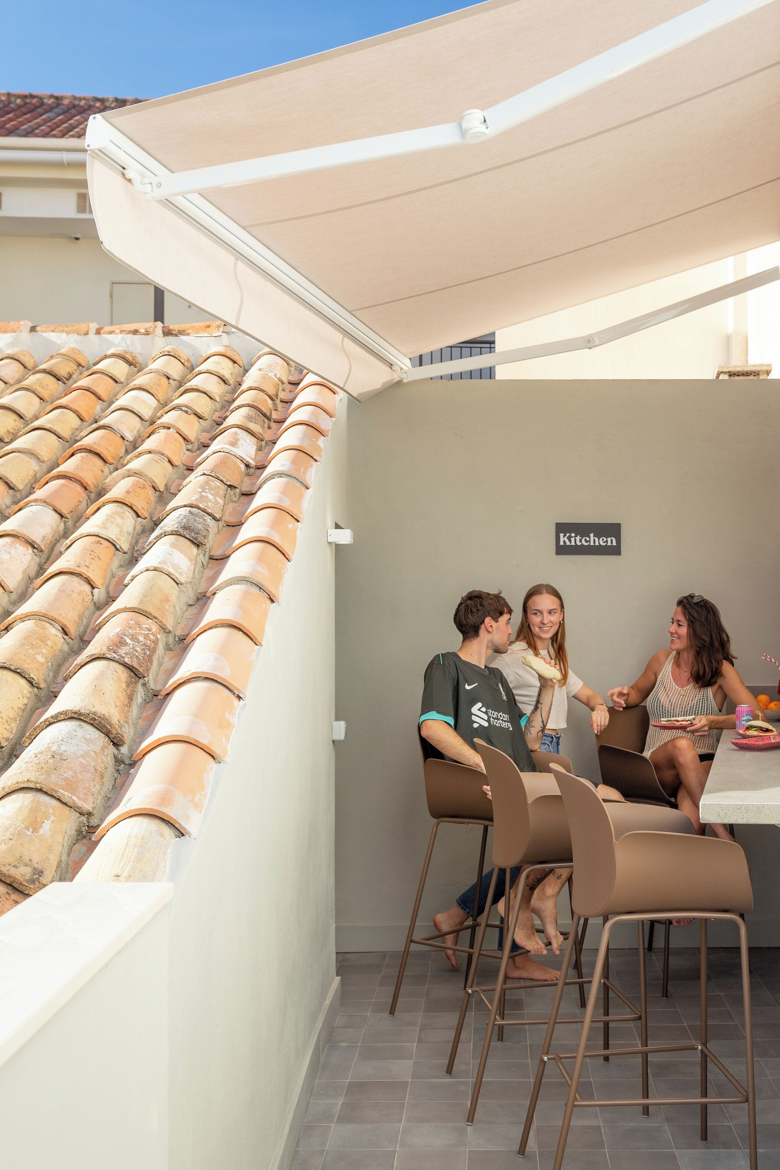 Photo - Coeo Hernan Ruiz Rooftop Pool Hostel