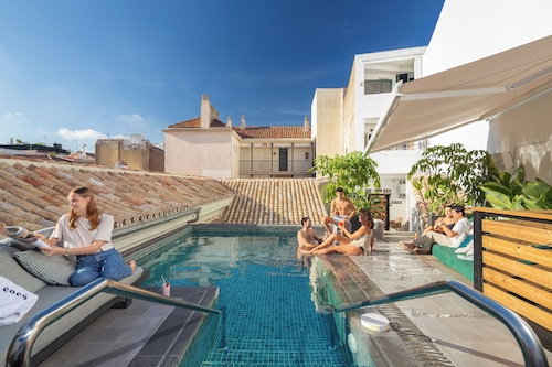 Coeo Hostel Hernan Ruiz