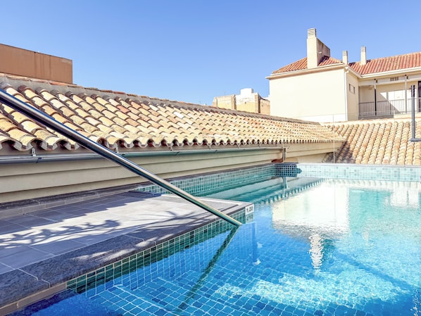 Outdoor pool, pool umbrellas