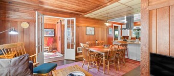 Oceanside w/Views, Dog-Friendly, Gas Stove