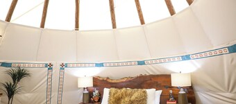 Cozy Oso Tipi a unique Glamping experience at El Mistico Ranch 