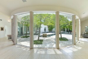 Interior - Architectural Oasis Spacious 5-bedroom estate in the center of Dallas  (Dallas)