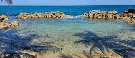 Liegestühle, Strandtücher