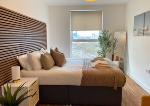 3 makuuhuonetta, silitysrauta/-lauta, ilmainen Wi-Fi, vuodevaatteet